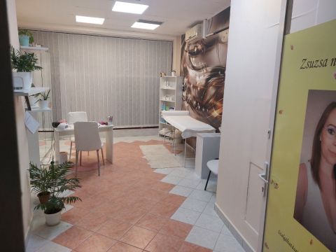 Kiadó Üzlethelyiség 4400 Nyíregyháza 