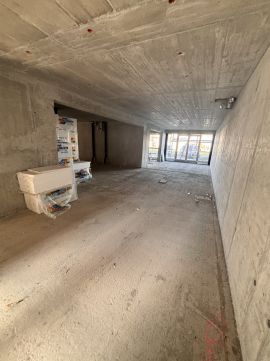 Kiadó Üzlethelyiség 9024 Győr , Szauter Ferenc utca