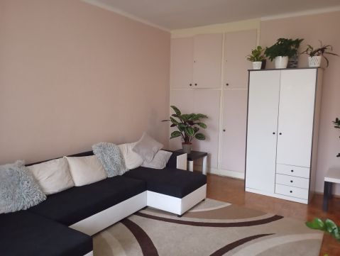 Eladó Lakás 1181 Budapest 18. kerület , Szent Lőrinc lakótelep