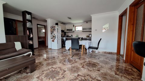 Eladó Ház 8154 Polgárdi Polgárdi, Vasútállomás