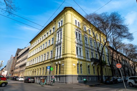 Eladó Tároló/Raktár 1078 Budapest 7. kerület , Eladó sokrétűen hasznosítható pincehelyiség Ligetvárosban