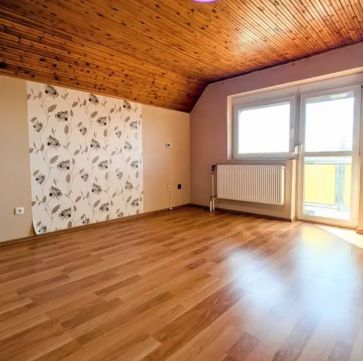 Eladó Ház 6044 Kecskemét , KECSKEMÉT- HETÉNYEGYHÁZA 3 SZOBÁS CSALÁDI HÁZ!