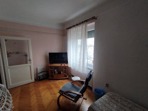 Eladó Lakás 2800 Tatabánya 