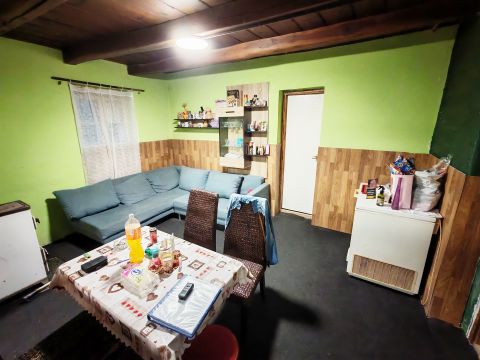 Eladó Ház 7516 Berzence Berzence mellékutcájában felújítandó kertes ház eladó! 