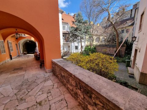 Eladó Lakás 1014 Budapest 1. kerület 1014 Budapest 1, Budai vár