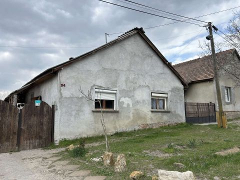 Eladó Ház 2375 Tatárszentgyörgy Csendes utcában