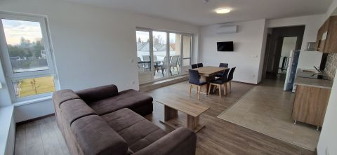 Eladó Lakás 8646 Balatonfenyves , Balaton köeli Tipp Topp lakás