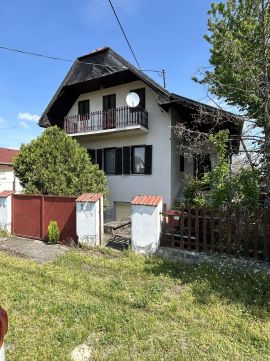 Eladó Ház 2730 Albertirsa , Vasútállomáshoz közel 