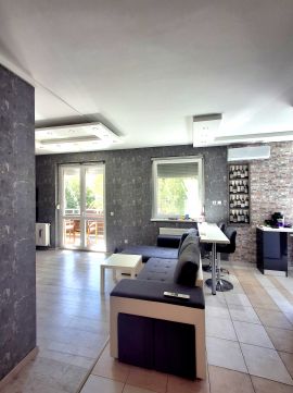 Eladó Lakás 4025 Debrecen Belváros közeli nappali + 1 szobás lakás