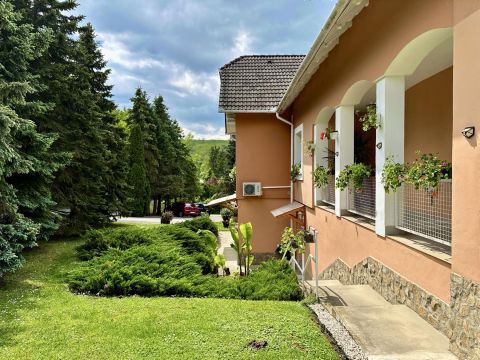 Eladó Ház 7678 Abaliget Eladó jól bejáratott, felújított Panzió