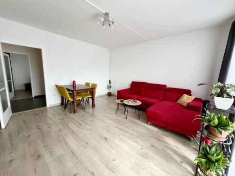Eladó Lakás 8200 Veszprém 