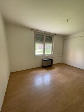 Eladó Lakás 7400 Kaposvár , Központi