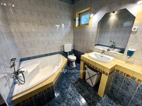 Eladó Ház 2760 Nagykáta 2760 Nagykáta, Városközpont