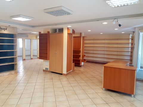 Kiadó Üzlethelyiség 4400 Nyíregyháza Belváros