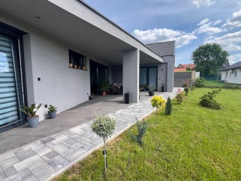Eladó Ház 7630 Pécs , Újhegyi családi ház