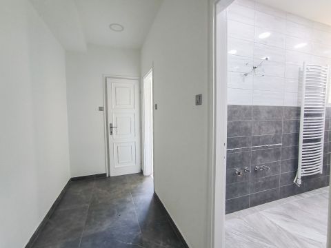Kiadó Ház 1025 Budapest 2. kerület CSATÁRKÁN KIADÓ ÖNÁLLÓ HÁZ, 3 GARÁZZSAL, SAJÁT KERTTEL!