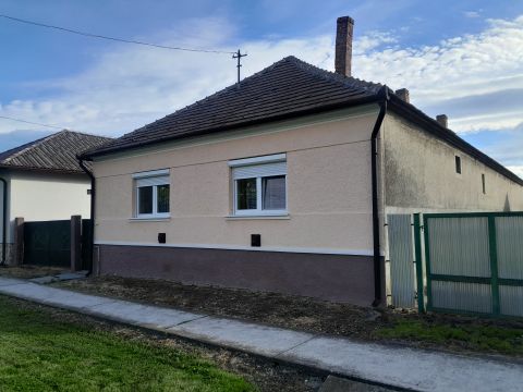 Eladó Ház 9321 Farád Farád 