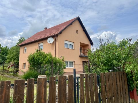 Eladó Ház 8220 Balatonalmádi , Balatonalmádi 