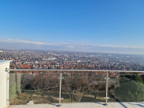 Eladó Ház 7627 Pécs , Havihegyi panorámás, medencés ikerház
