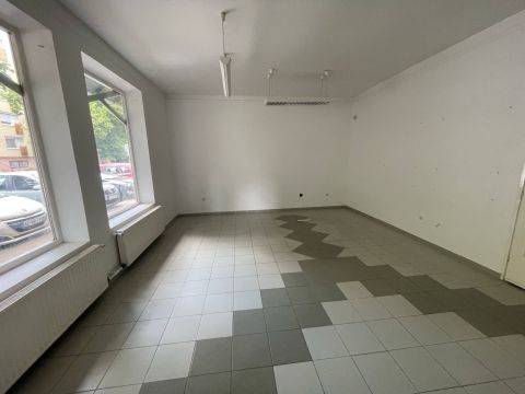 Eladó Üzlethelyiség 5900 Orosháza 