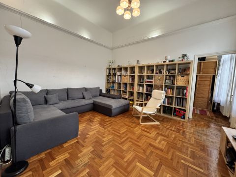 Eladó Lakás 1064 Budapest 6. kerület , Remek elosztású lakás az Izabella utcában