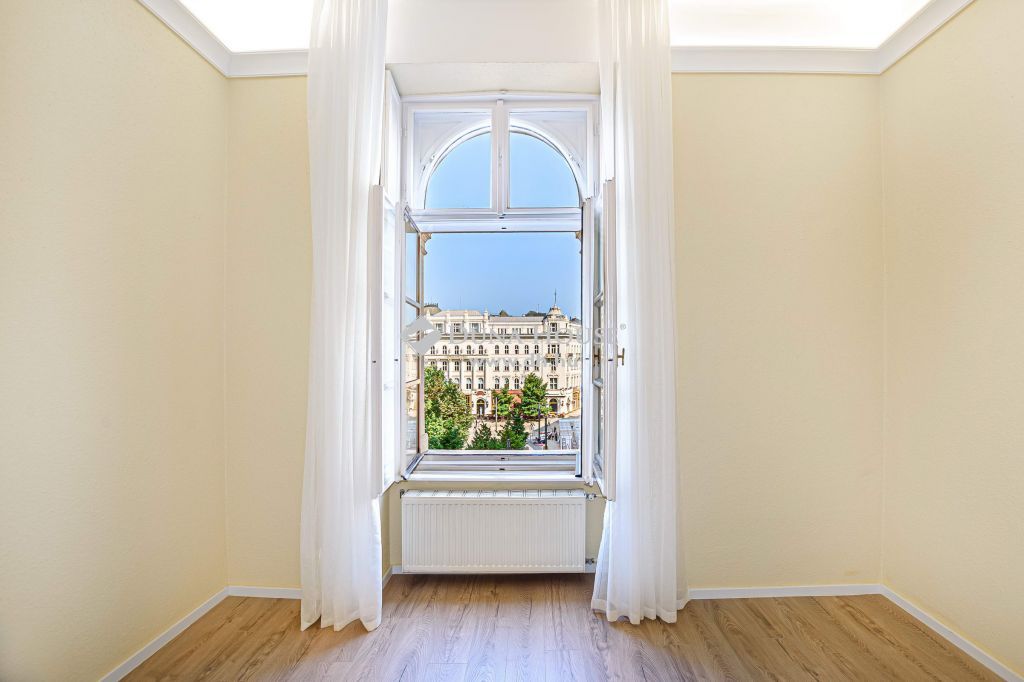 1051 Budapest 5. kerület — 1/26