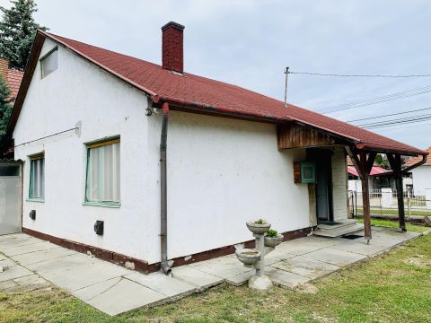 Eladó Ház 8647 Balatonmáriafürdő 
