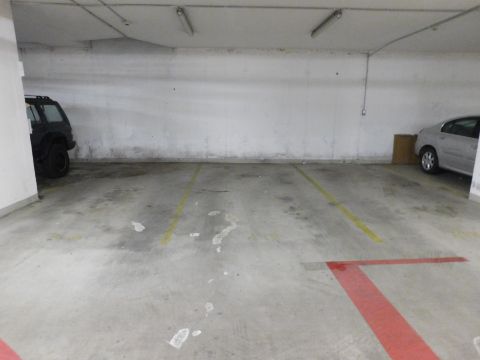 Eladó Parkoló 1082 Budapest 8. kerület Fiatal építésű társasház mélygarázsában parkoló eladó!