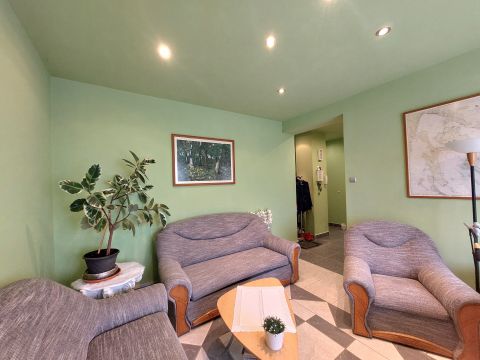 Eladó Lakás 8000 Székesfehérvár 108 m2-es, 2 szintes, 3 szoba + nappalis tégla lakás 