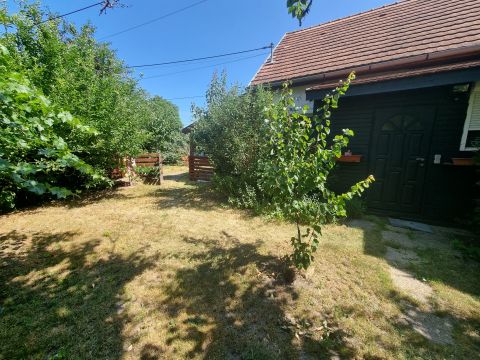 Eladó Ház 2315 Szigethalom , Szigethalmon az Orgona utca közelében