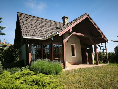 Eladó Ház 9081 Győrújbarát KERTVÁROSI HÁZIKÓ PINCÉVEL, SZŐLŐSSEL ELADÓ!