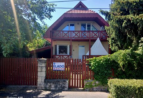 Eladó Ház 1038 Budapest 3. kerület 