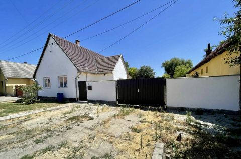 Eladó Ház 7700 Mohács , Eladó ház Mohács déli részén