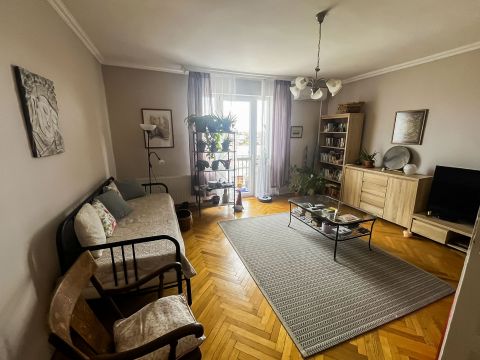 Eladó Lakás 8000 Székesfehérvár 