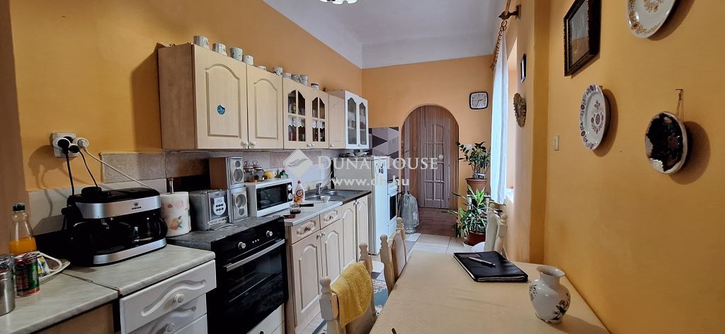 2750 Nagykőrös , 2 lakás kialakítására alkalmas családi ház eladó! — 1/11