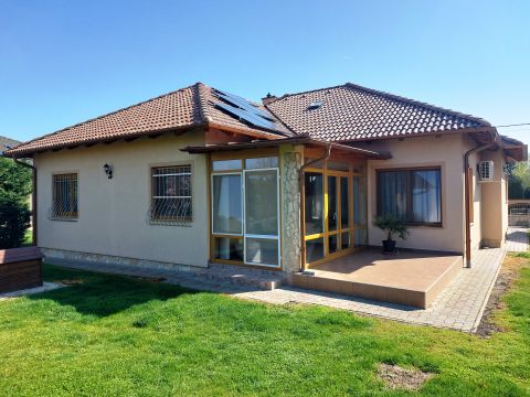 Eladó Ház 9491 Hidegség , Hidegségen eladó újszerű családi ház 
