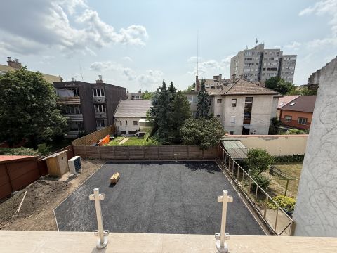 Eladó Lakás 1141 Budapest 14. kerület NAGY ZUGLÓ, ÚJ, NAPPALI+2 SZOBÁS, DUPLEX LAKÁS