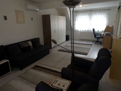 Eladó Ház 1202 Budapest 20. kerület 1202 mártírok útja 194