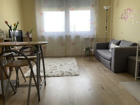 Eladó Lakás 2120 Dunakeszi 