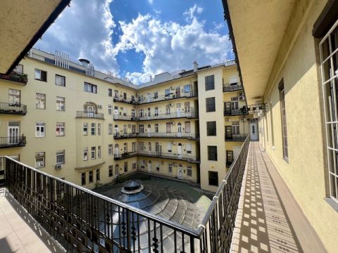 Eladó Lakás 1074 Budapest 7. kerület 