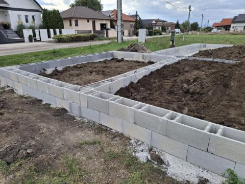 Eladó Telek 8092 Pátka Nyugodt,csendes utcában!