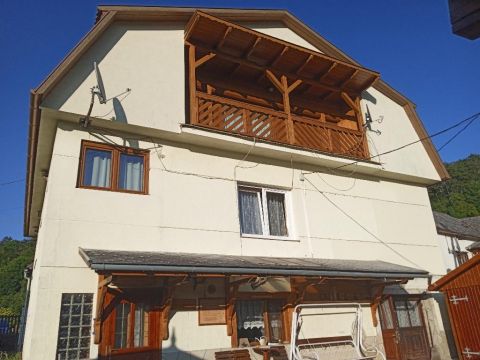 Eladó Ház 8445 Városlőd , 8445 Városlőd, Csendes