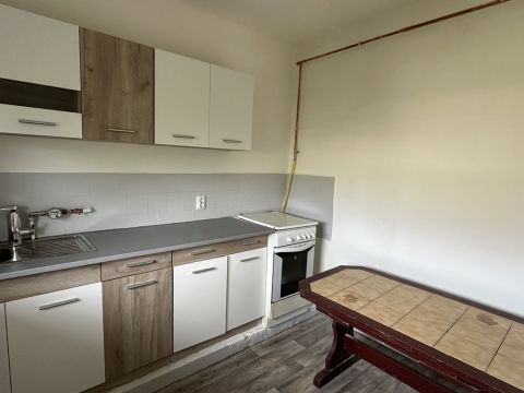 Eladó Lakás 6000 Kecskemét 