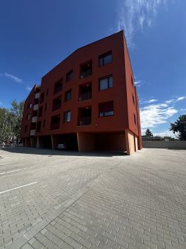 Kiadó Lakás 9021 Győr 