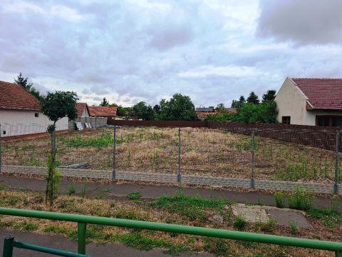 Eladó Telek 5600 Békéscsaba 5600 Békéscsaba, Belváros