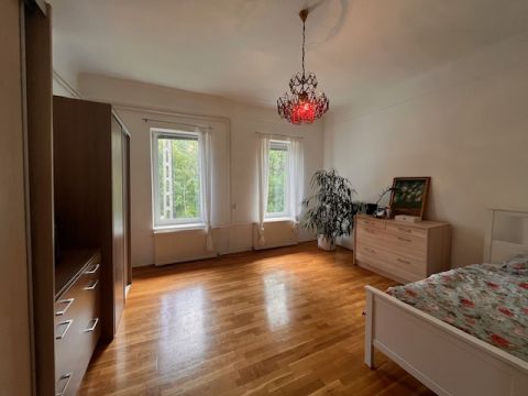 Eladó Lakás 1029 Budapest 2. kerület , Zsíroshegyi út