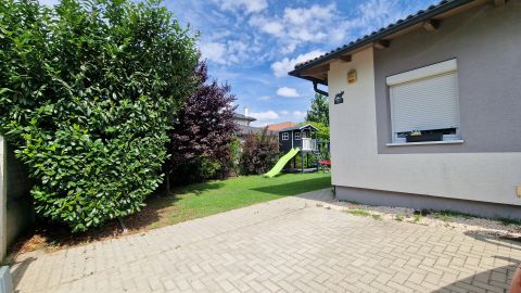Eladó Ház 2131 Göd Földszintes, kertes ház Gödön