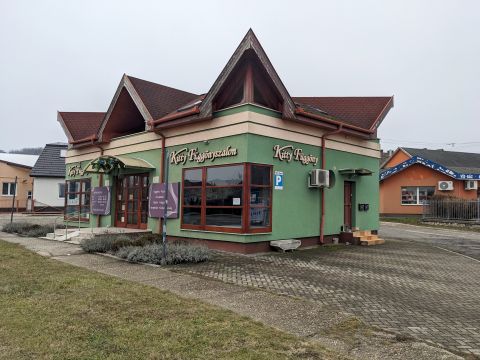 Eladó Üzlethelyiség 2510 Dorog Dorog Esztergomi út