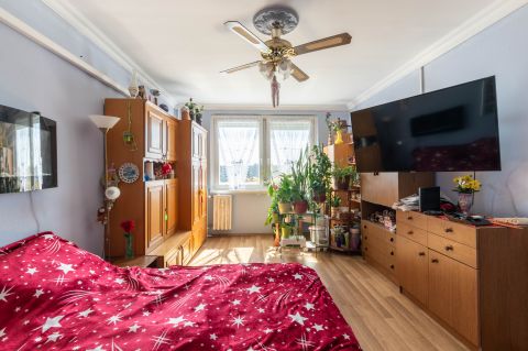 Eladó Lakás 1181 Budapest 18. kerület , Panorámás nagykonyhás panellakás