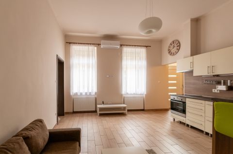 Kiadó Lakás 1088 Budapest 8. kerület 
